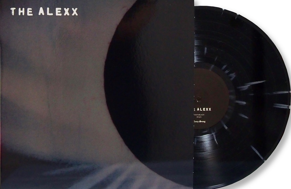 1st アルバム“VANTABLACK”が 12インチレコードで9月3日(金)にリリース